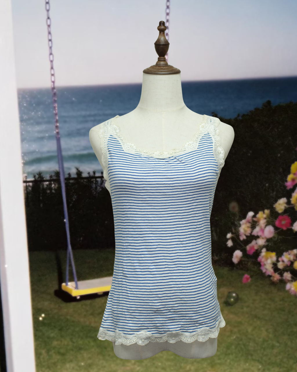 Blue‑White Stripe Lace Trim Wear