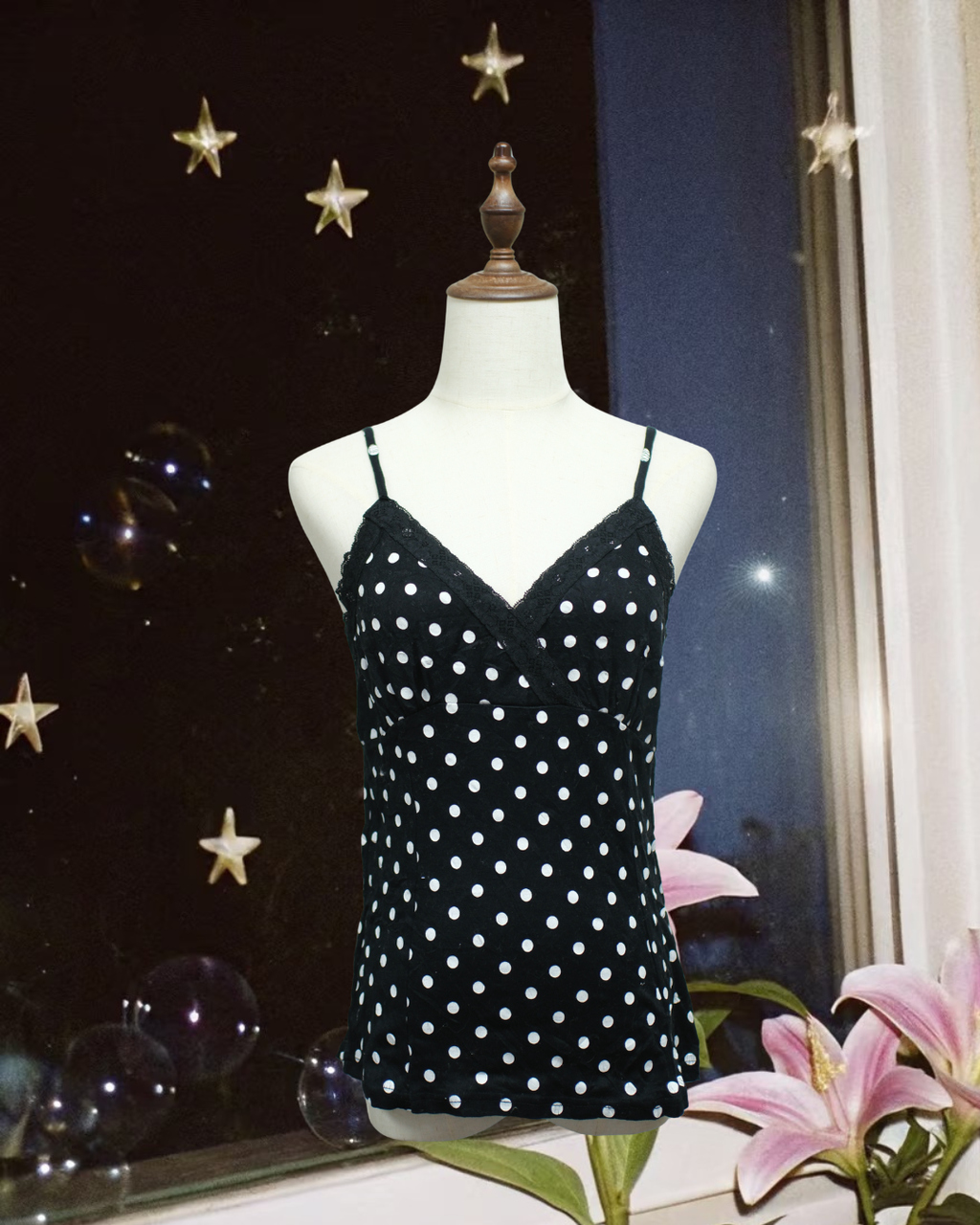 Black White Polka-Dot V-Neck Lace Wear