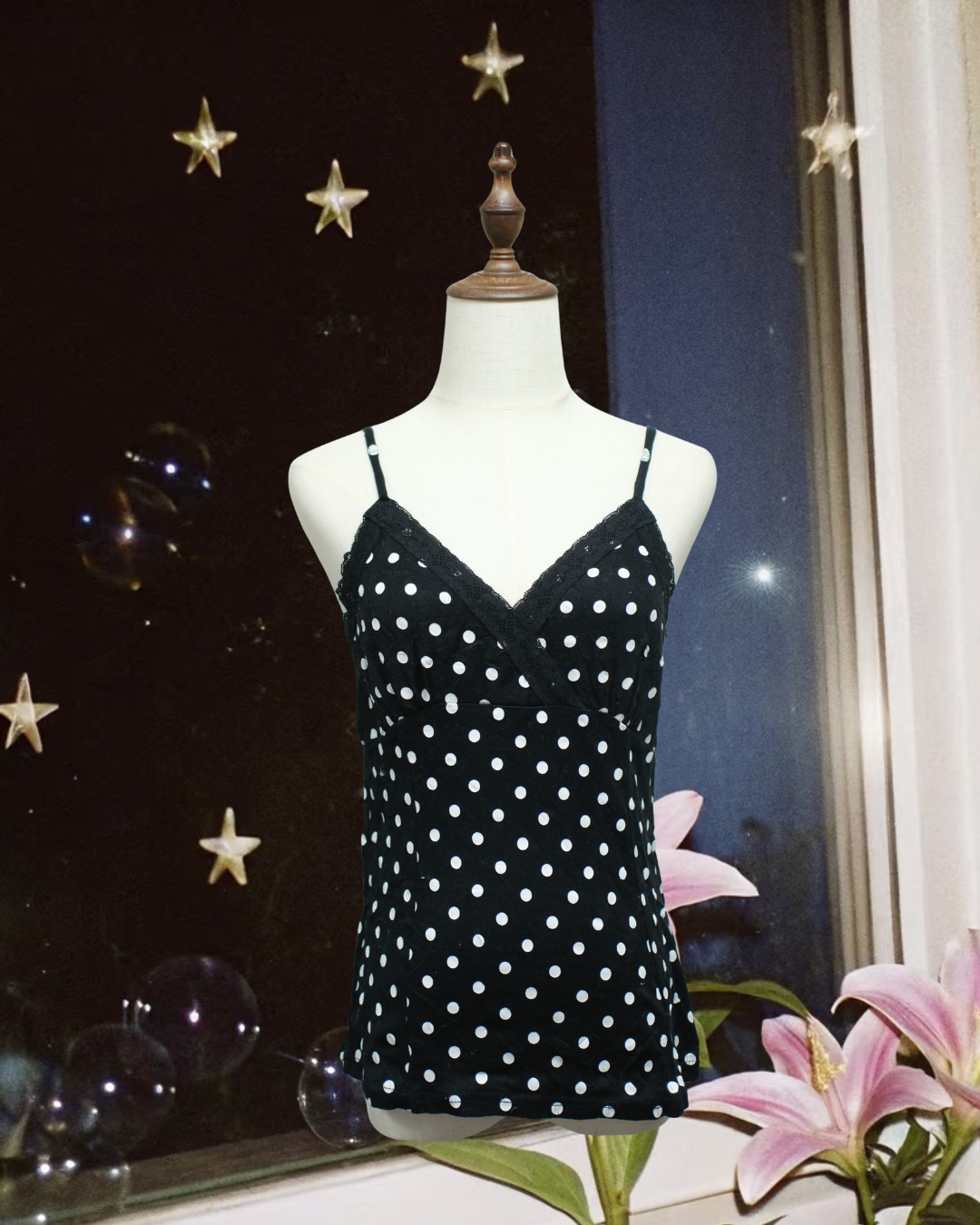 Black White Polka-Dot V-Neck Lace Wear