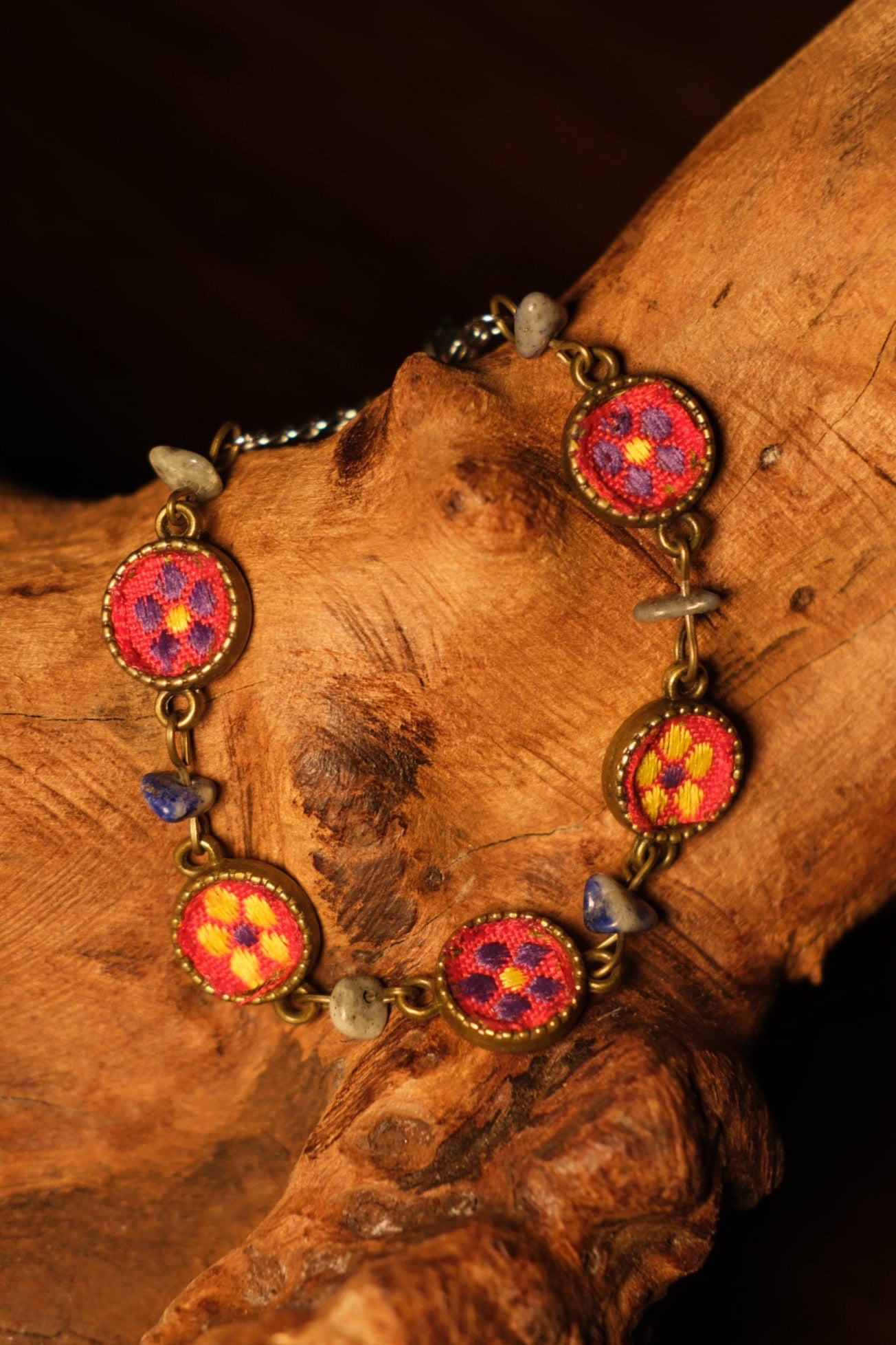 Red Round Floral‑Embroidery Lapis‑Lazuli Bracelet