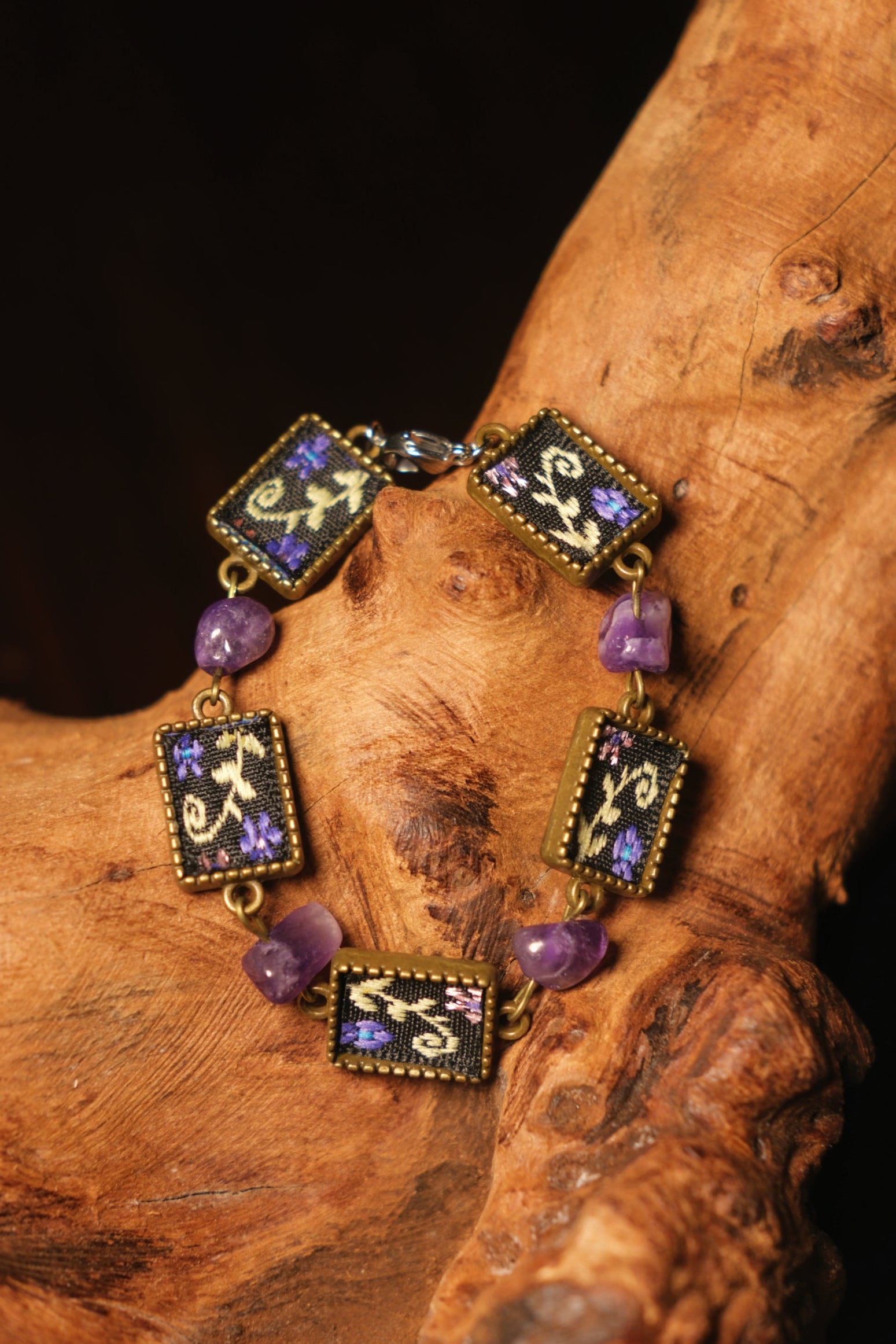Black Square Floral‑Embroidery Amethyst Bracelet