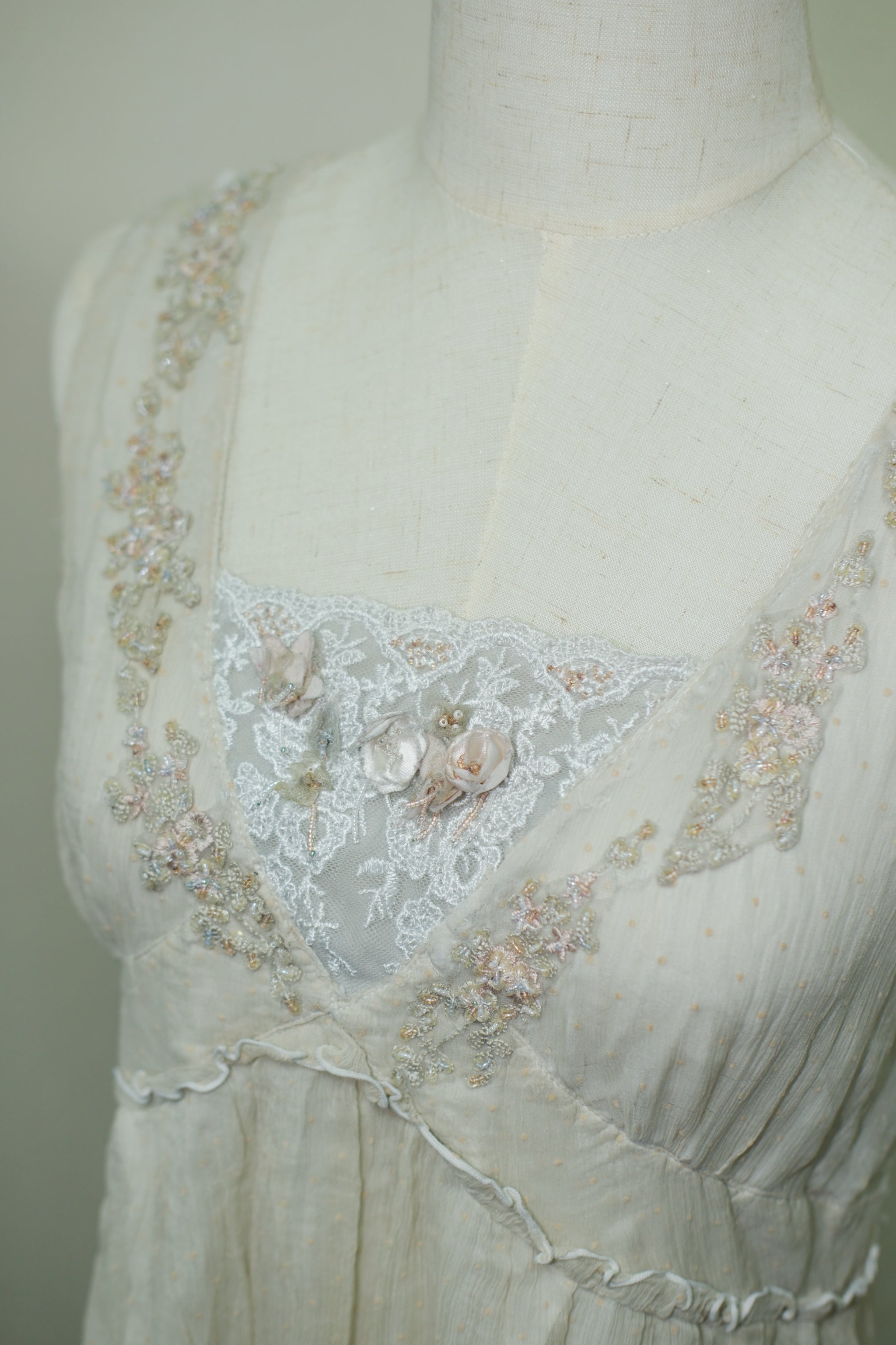 Off-White Dotted Mesh 3D Floral Embroidery Lace