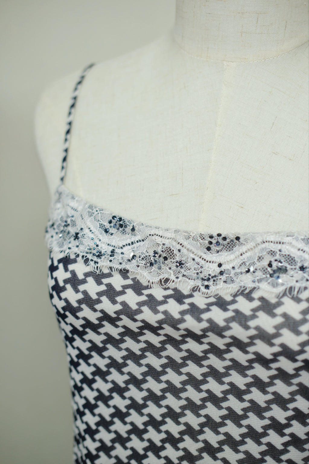 Black White Houndstooth Lace Trim Straight Neck Slim Cami