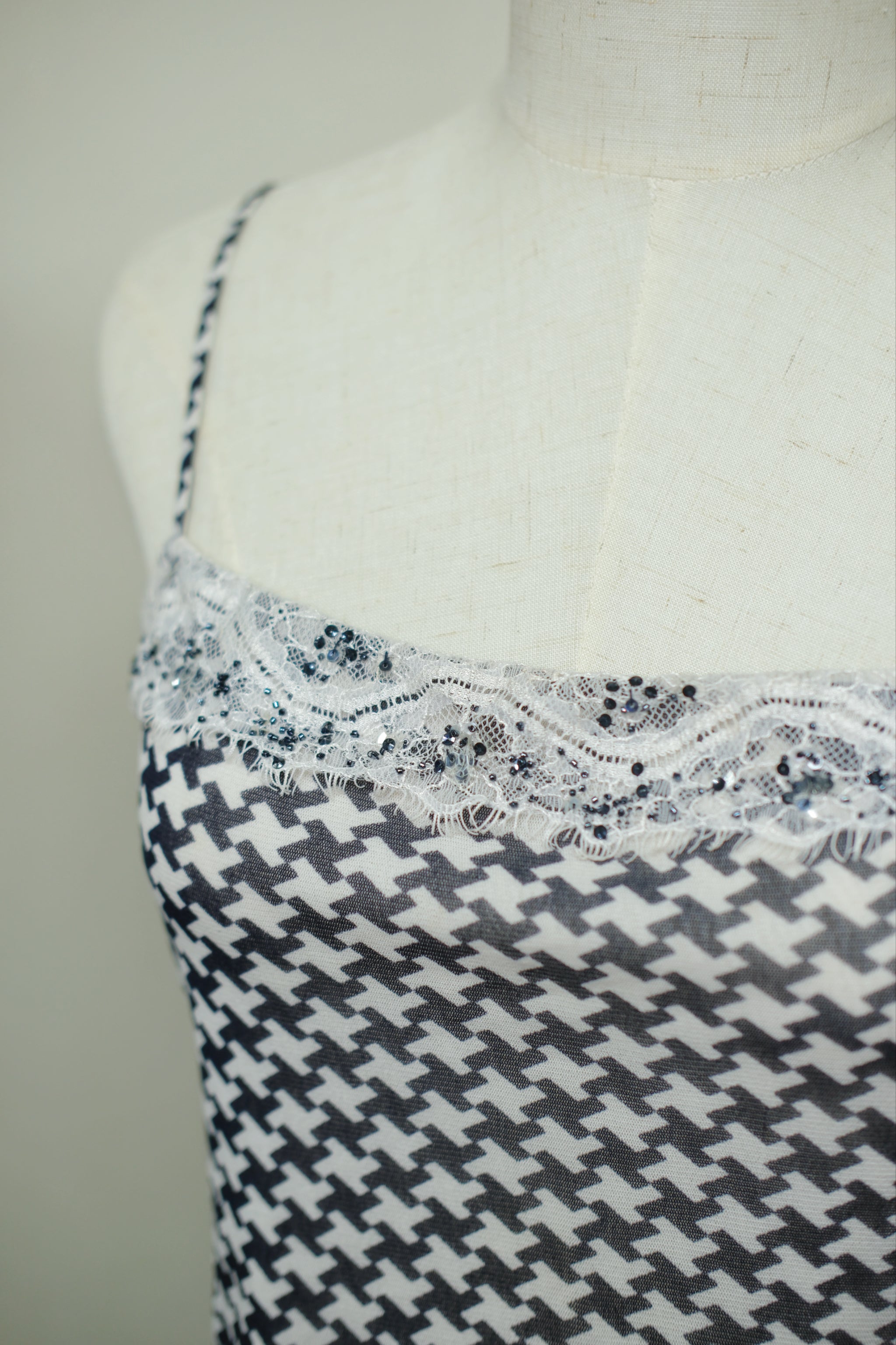 Black White Houndstooth Lace Trim Straight Neck Slim Cami