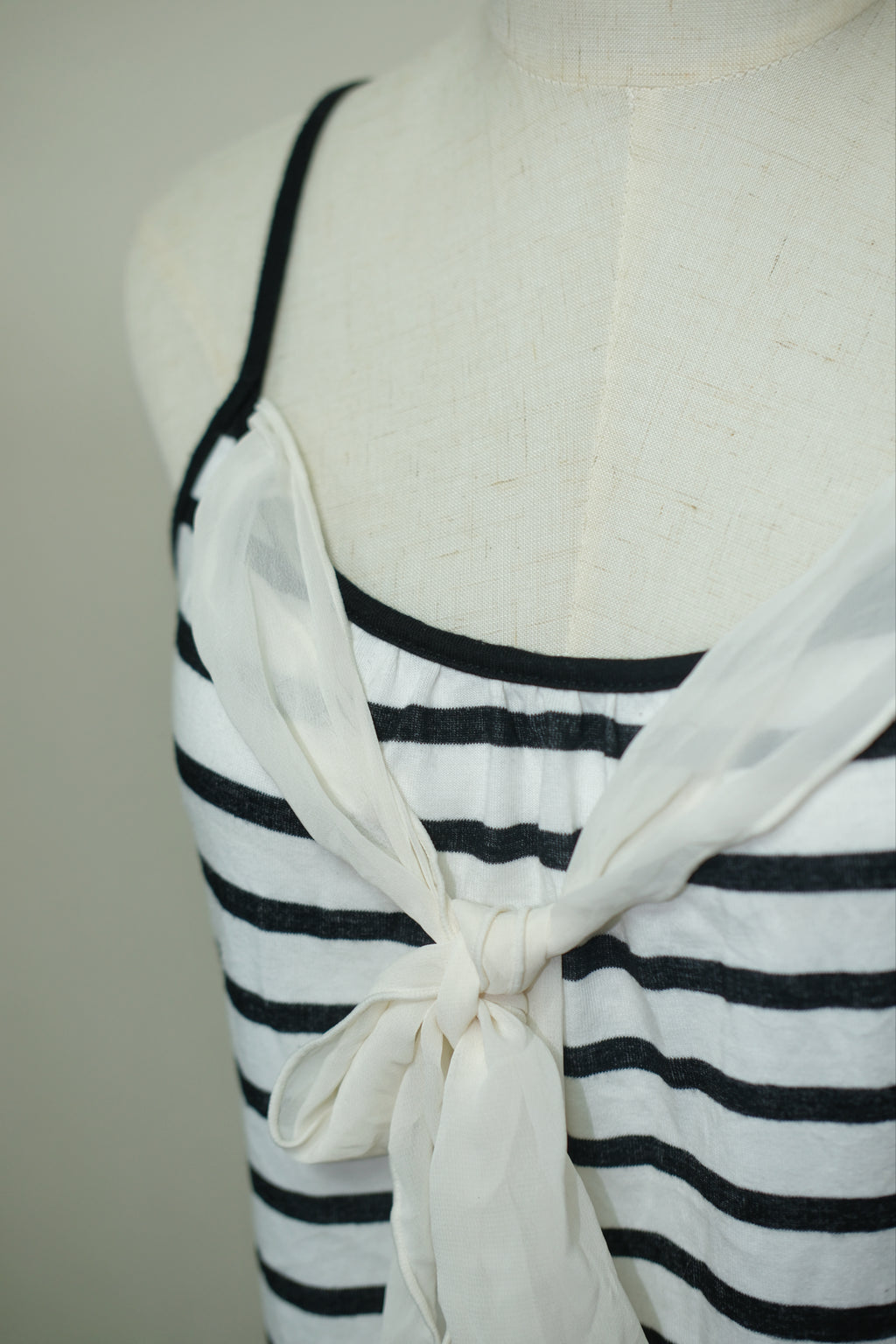 Black‑White Stripe Neck Sash Wear