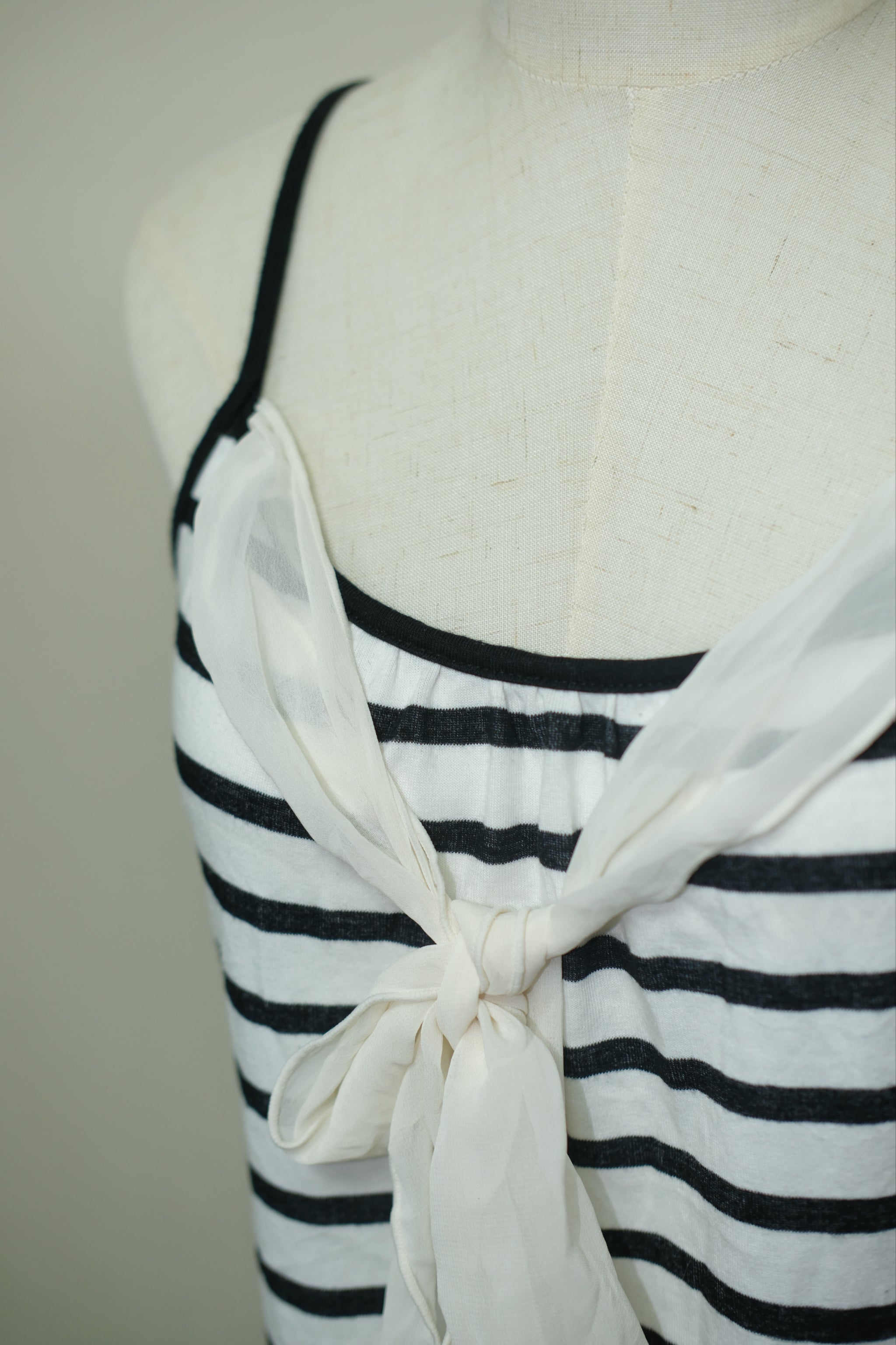 Black‑White Stripe Neck Sash Wear