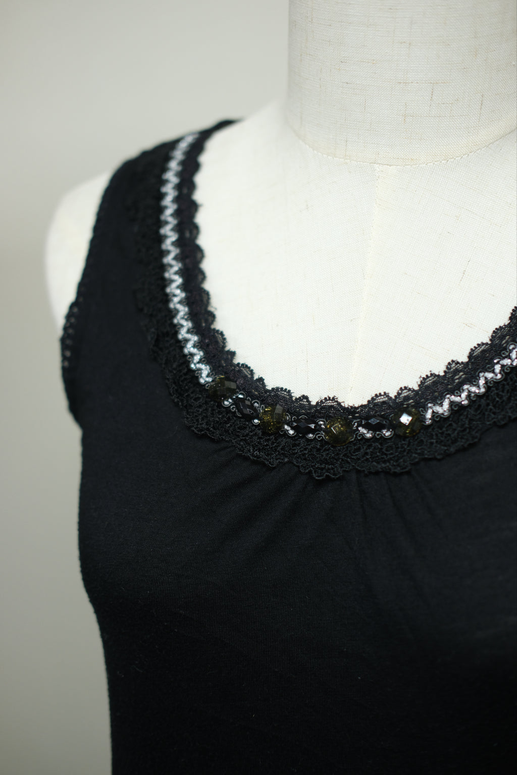 Black Beaded Lace Trim Wear