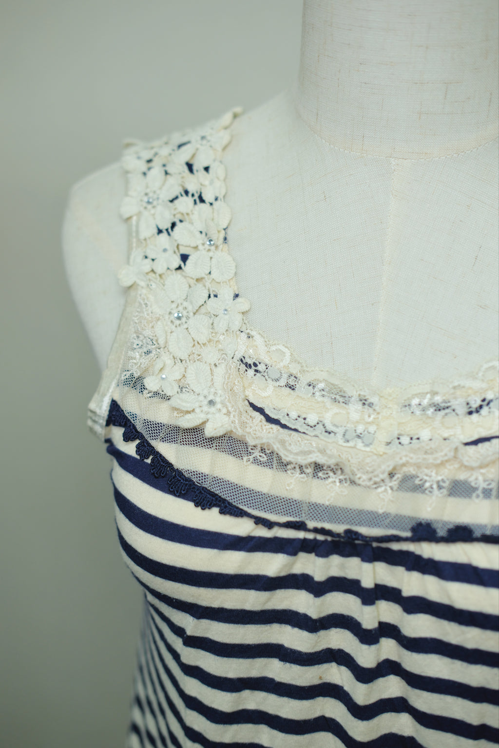 Navy‑White Stripe Crochet Mesh‑Hem Wear