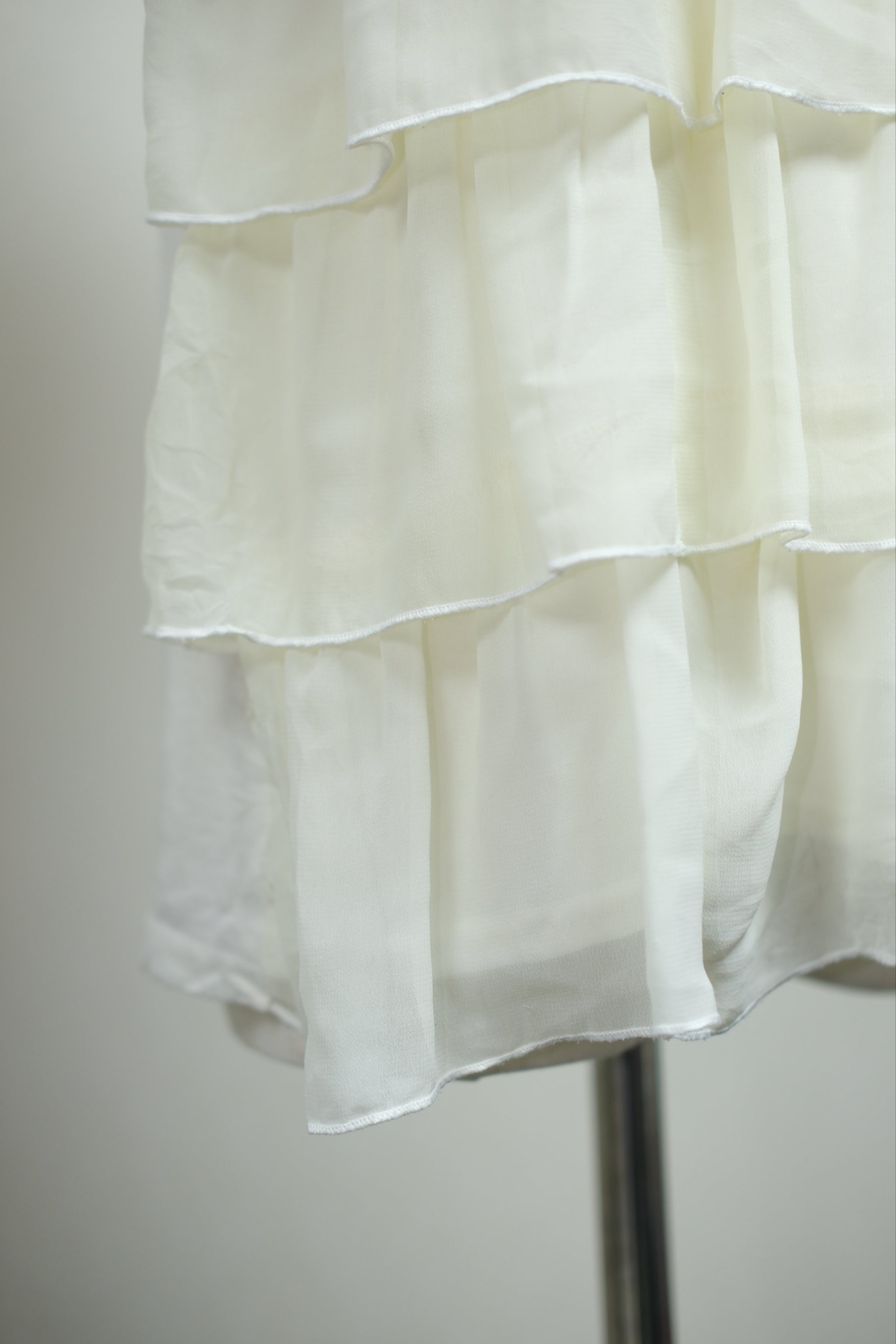 Off‑White Lace Bead Tiered Layer Wear