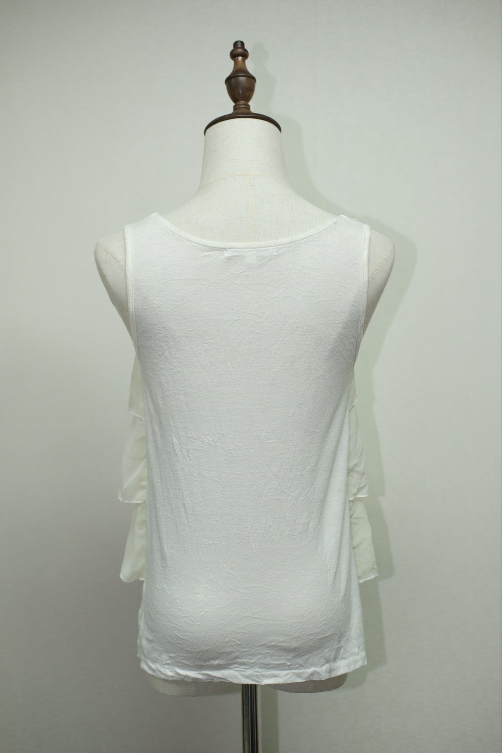 Off‑White Lace Bead Tiered Layer Wear