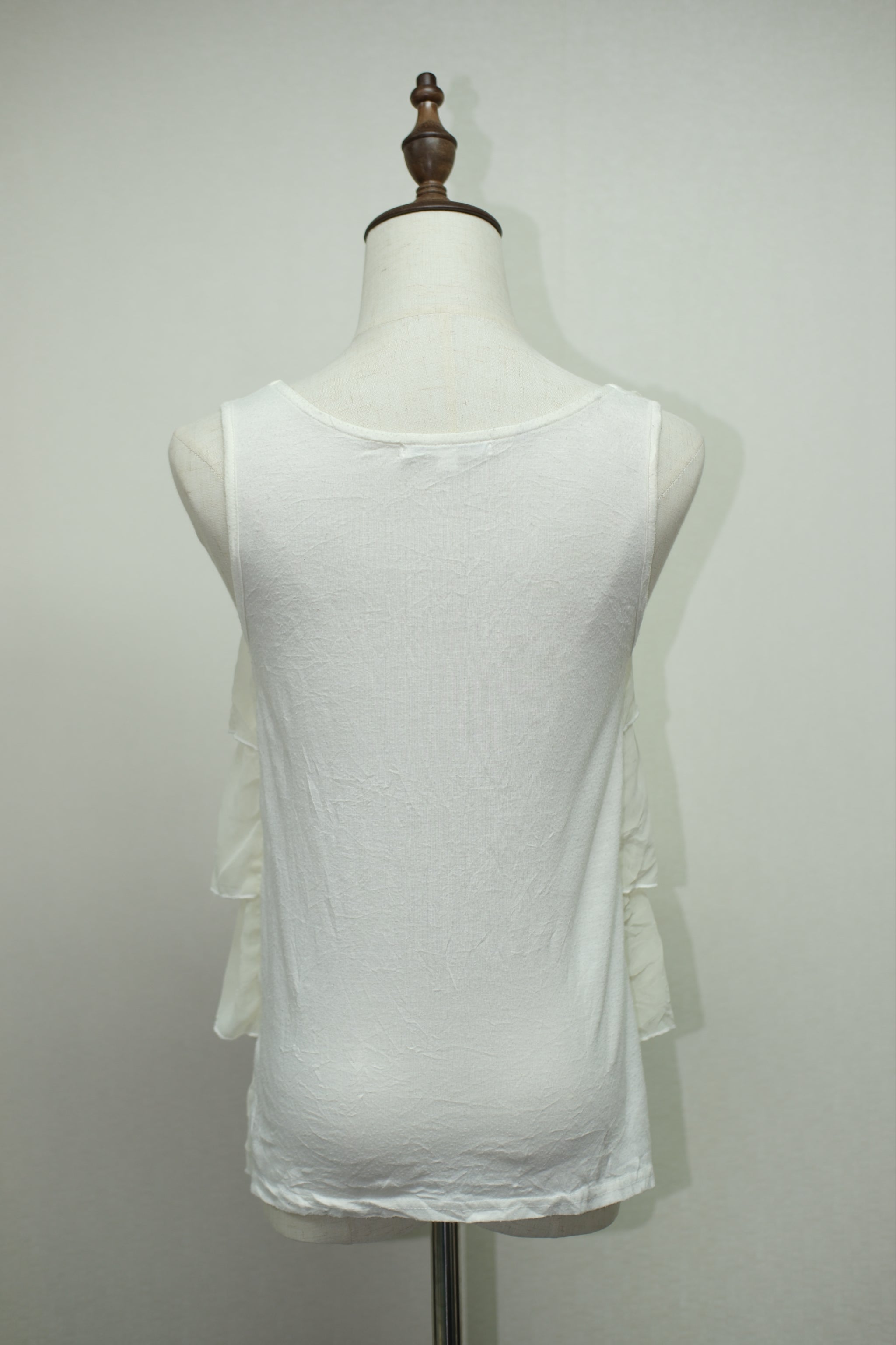 Off‑White Lace Bead Tiered Layer Wear