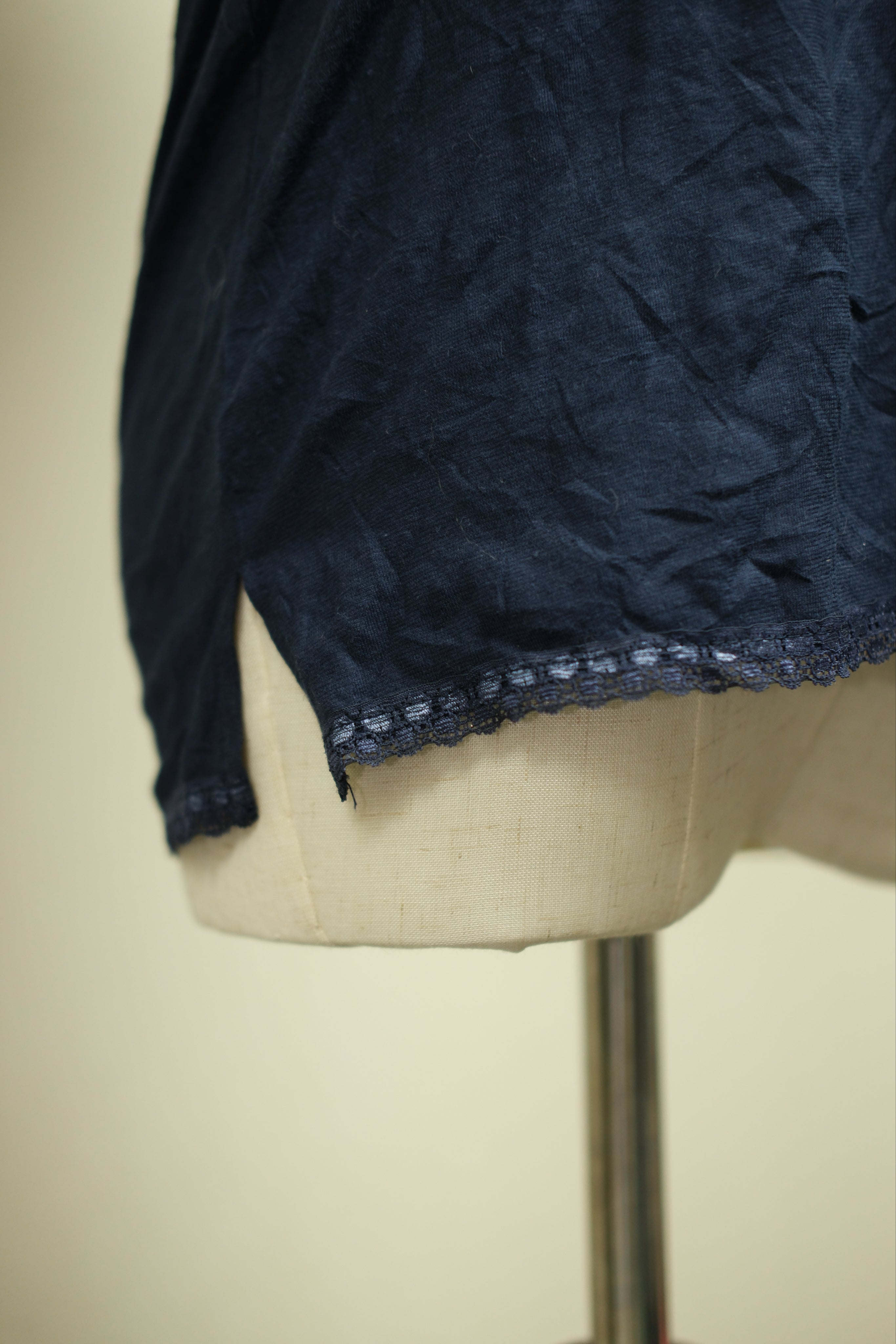 Navy White Crochet V‑Neck Wear