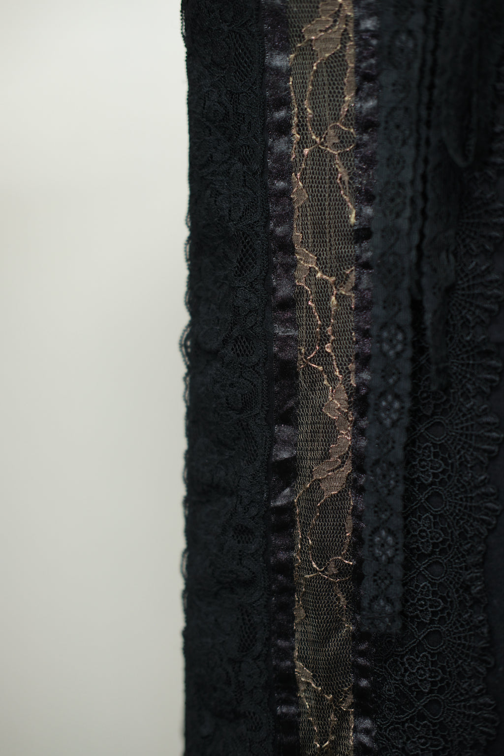 Black Contrast Lace Panel Wear