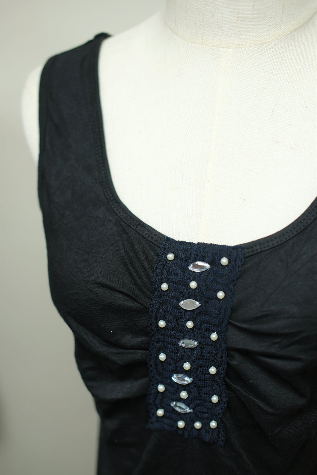 Black Pearl Rhinestone Panel Gathered Wear