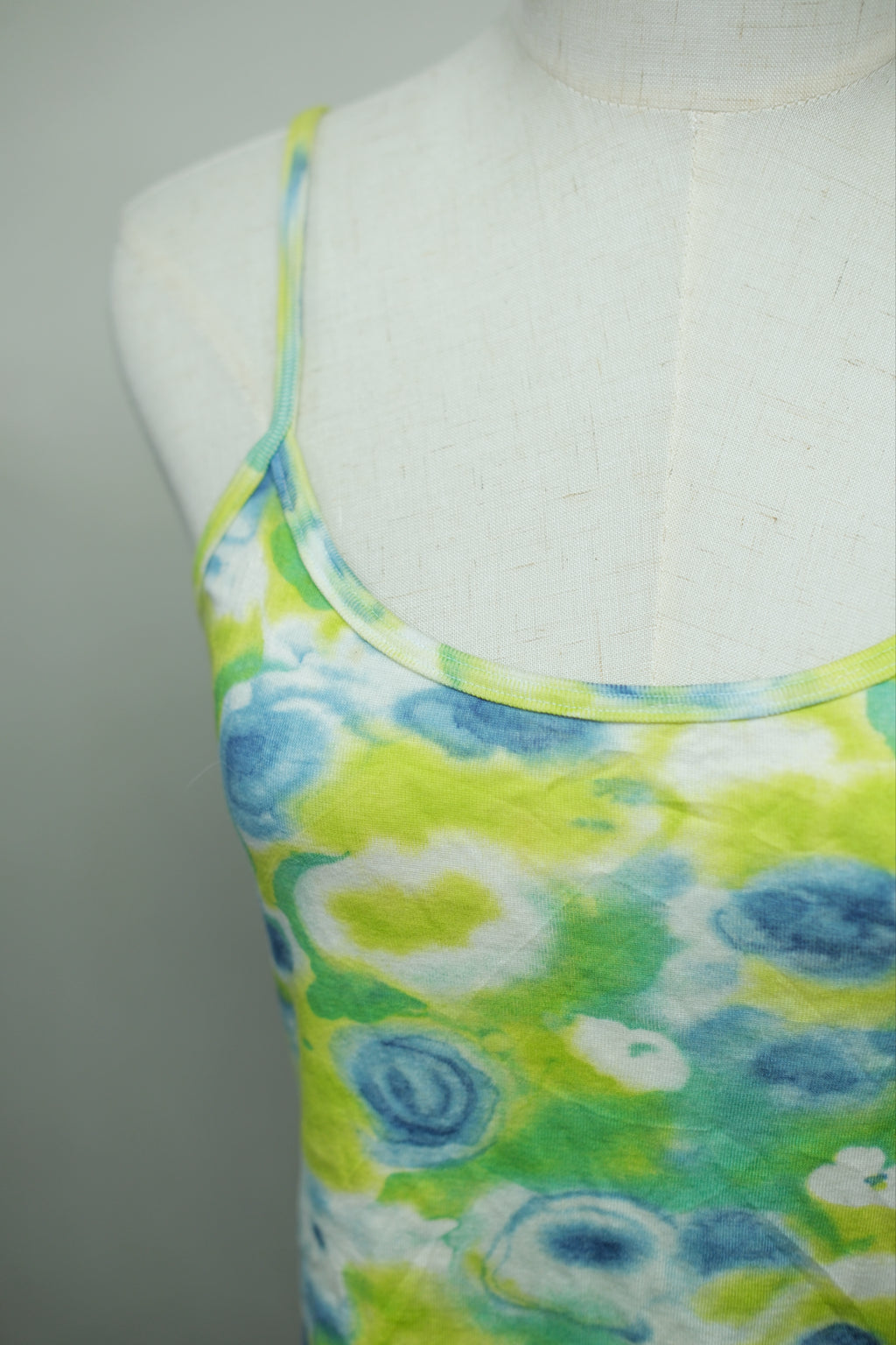Green Blue Swirl Tie-dye Round Neck Double Strap Wear