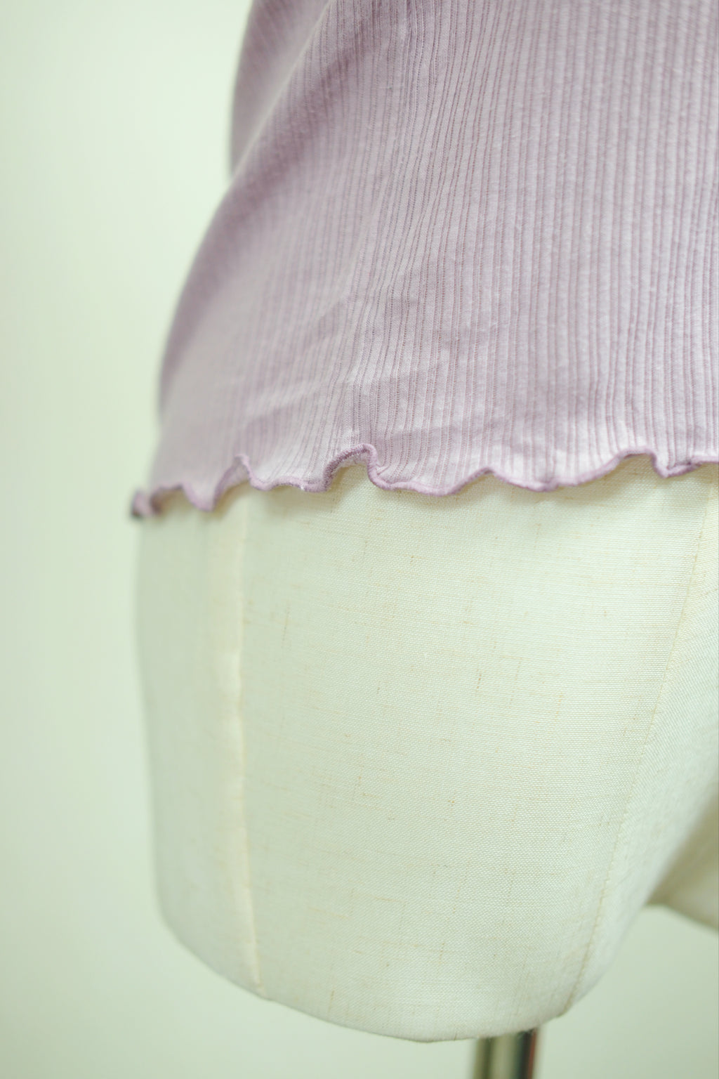 Lavender U-Neck Lace Strap Rib Knit Tank