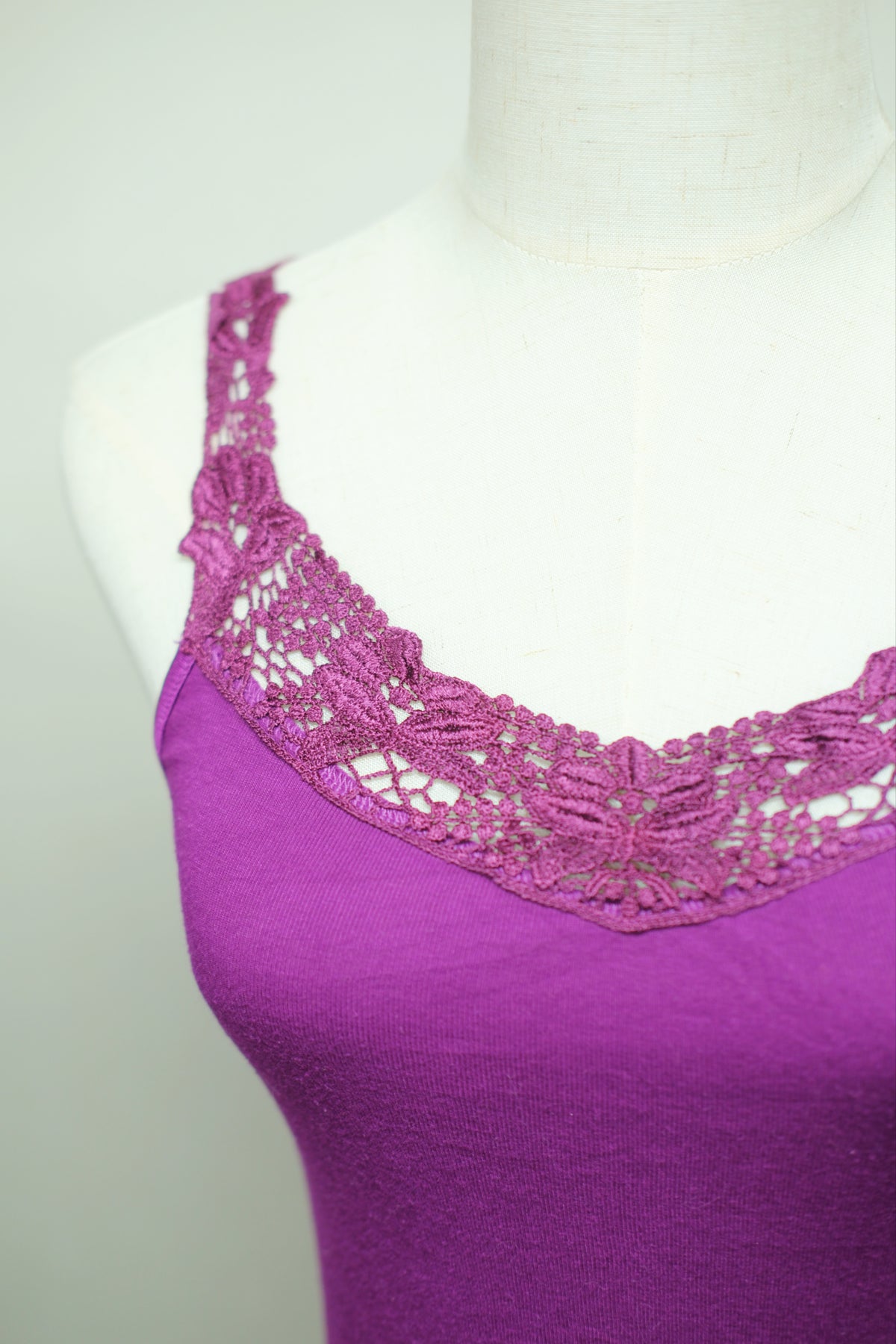 Deep Purple V-Neck Lace Strap Soft Knit Tank