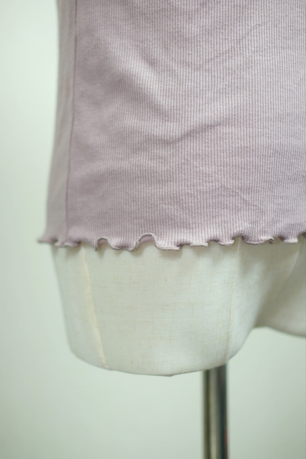 Breathable Lilac Rib Knit Lace Tank