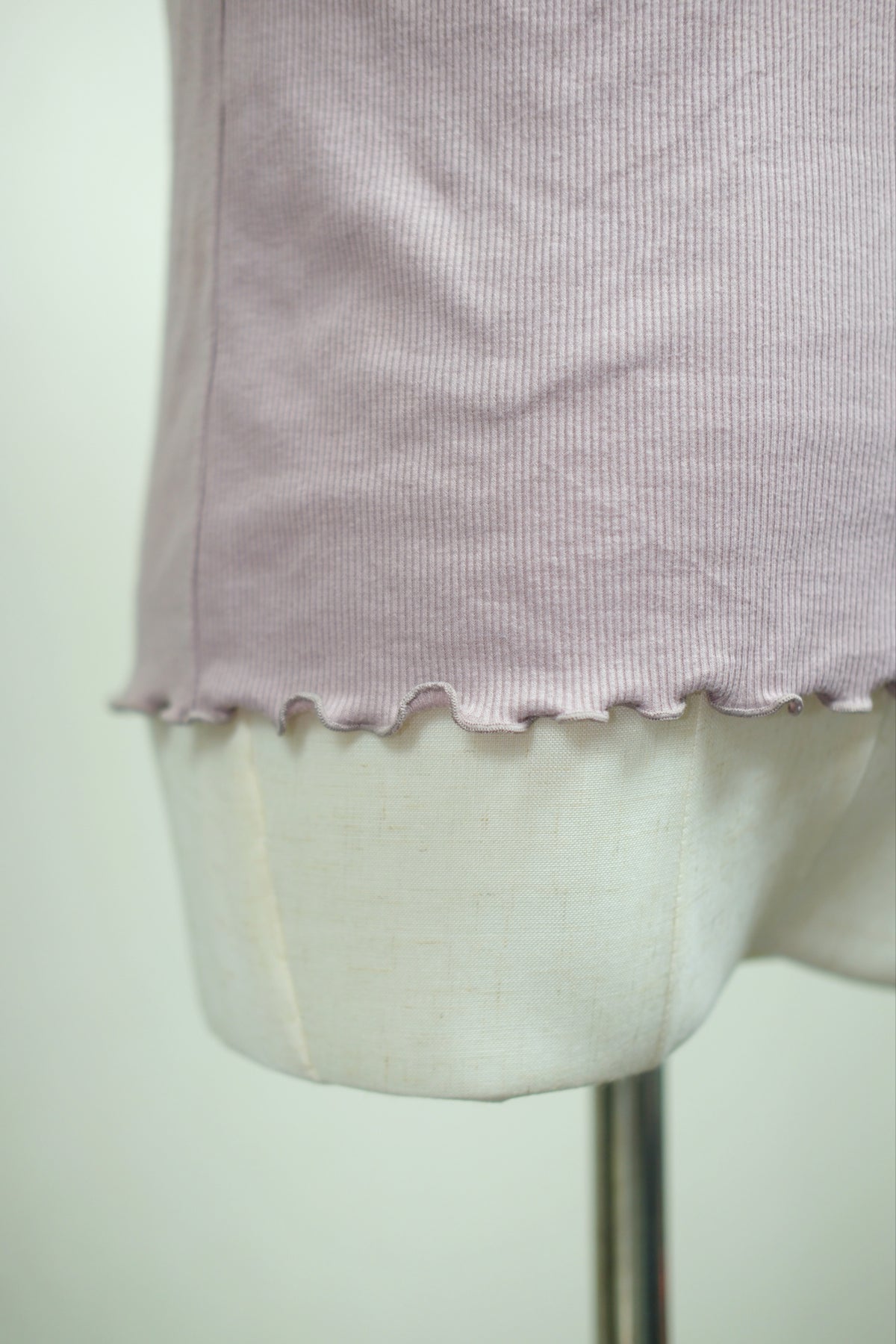 Breathable Lilac Rib Knit Lace Tank
