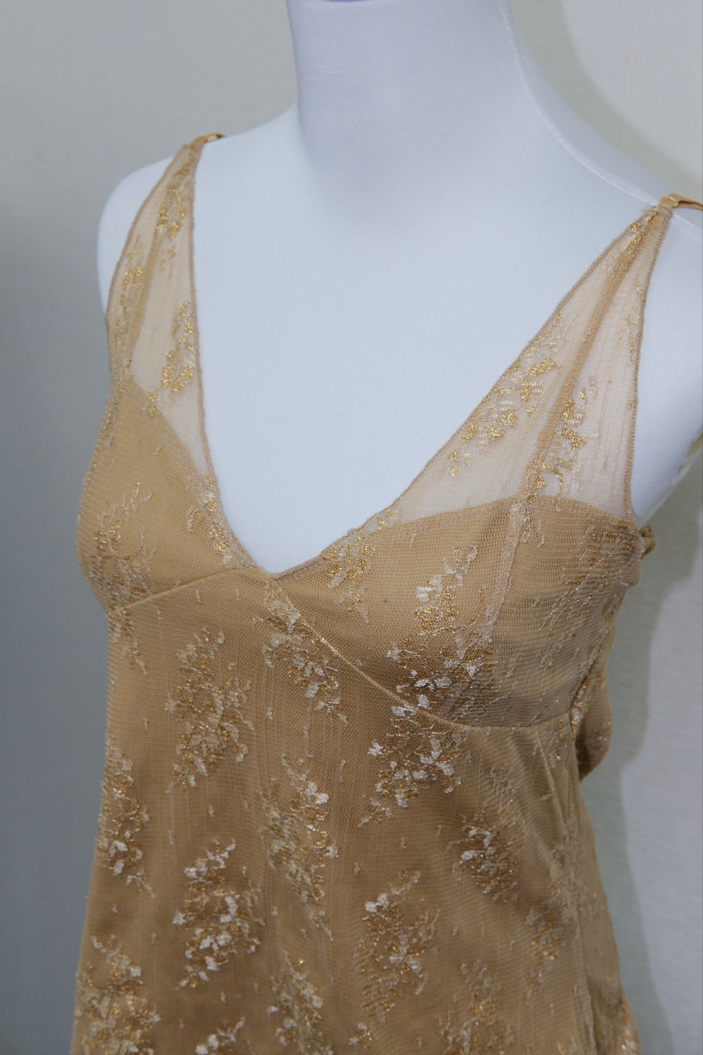 Lace Trimmed Floral Embroidered Mesh Cami Top