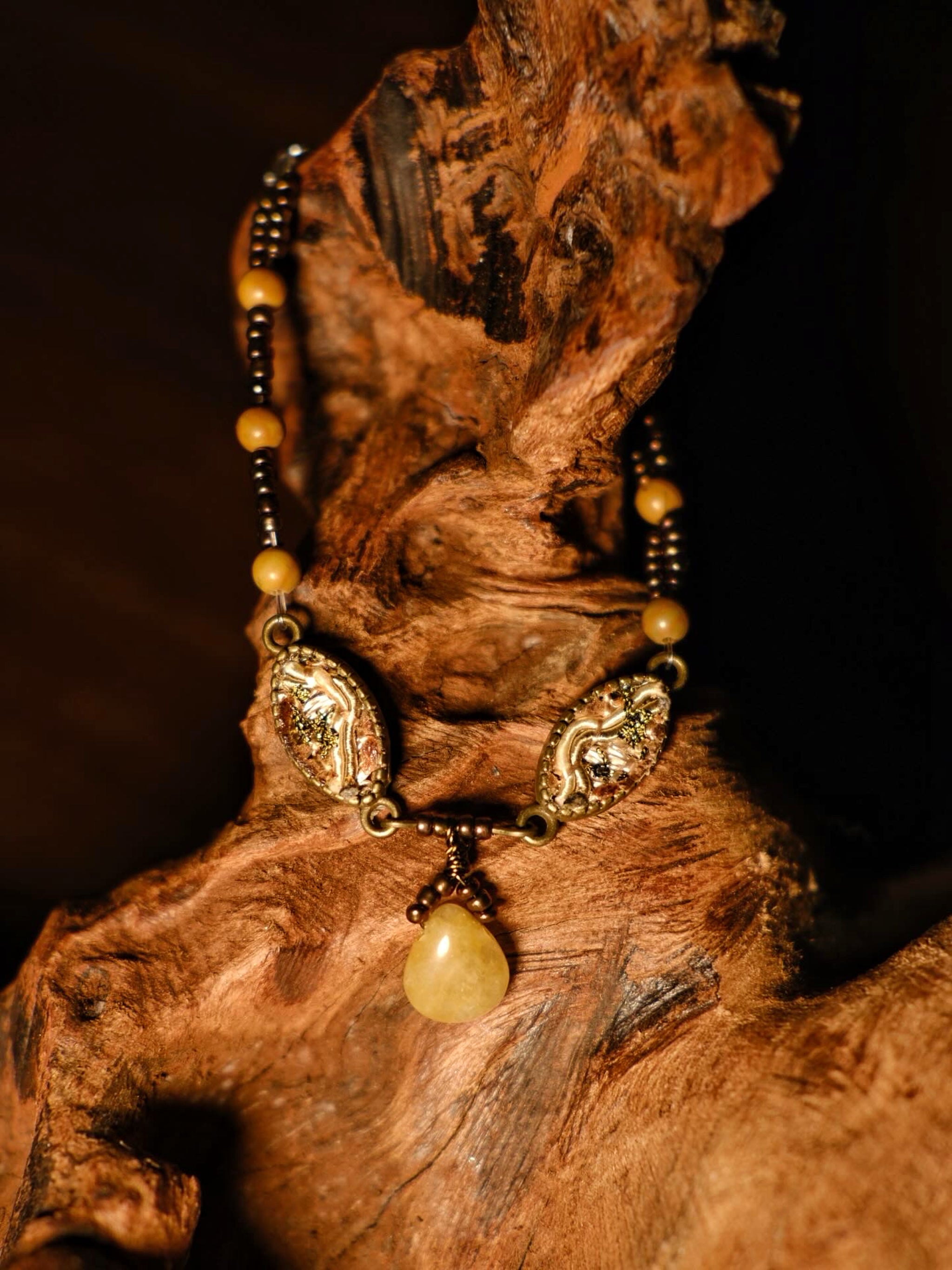 Gold Foil Resin & Yellow Jade Teardrop Pendant Embroidered Bracelet