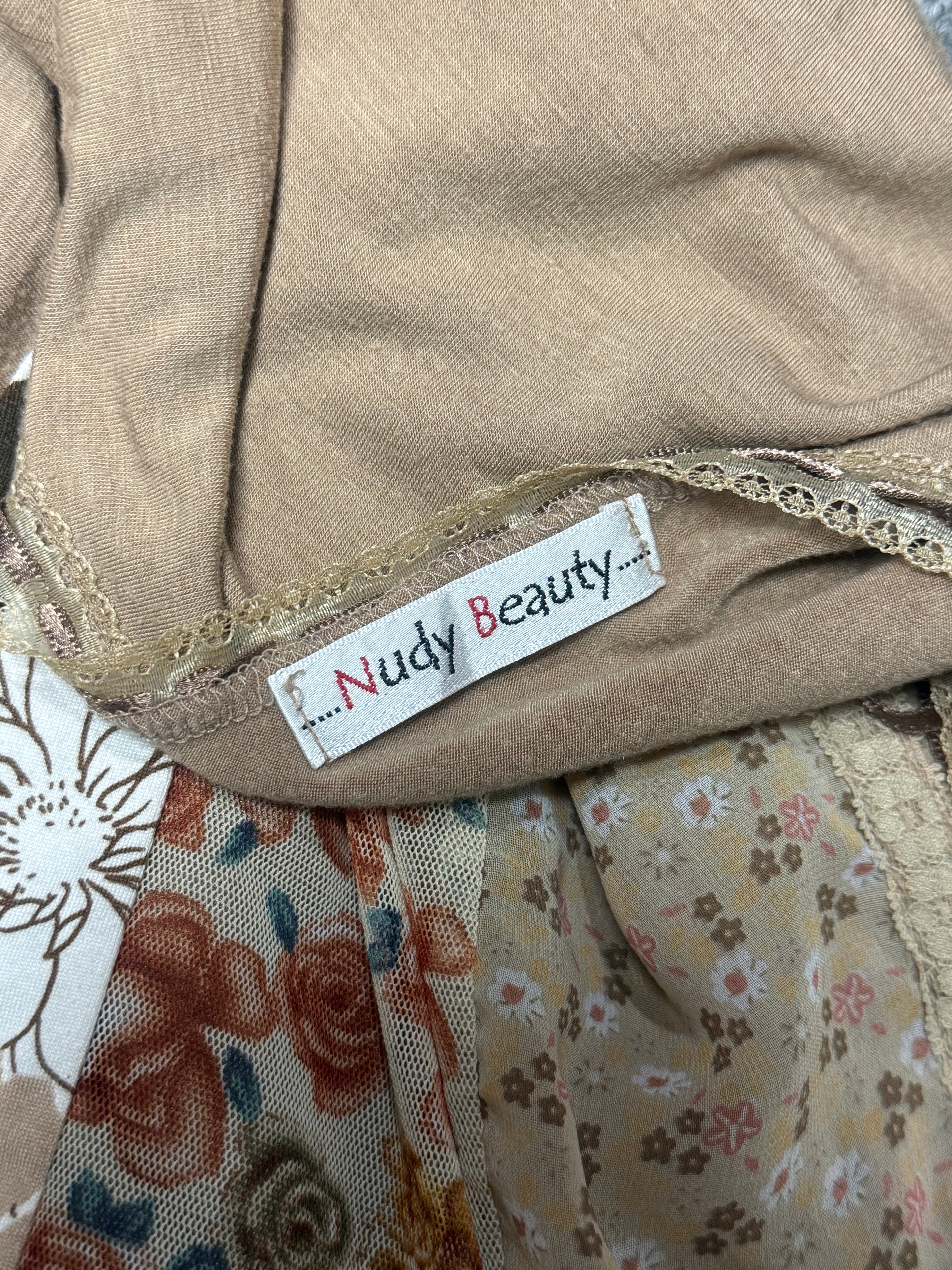 Style Beige Mixed Floral Print Top