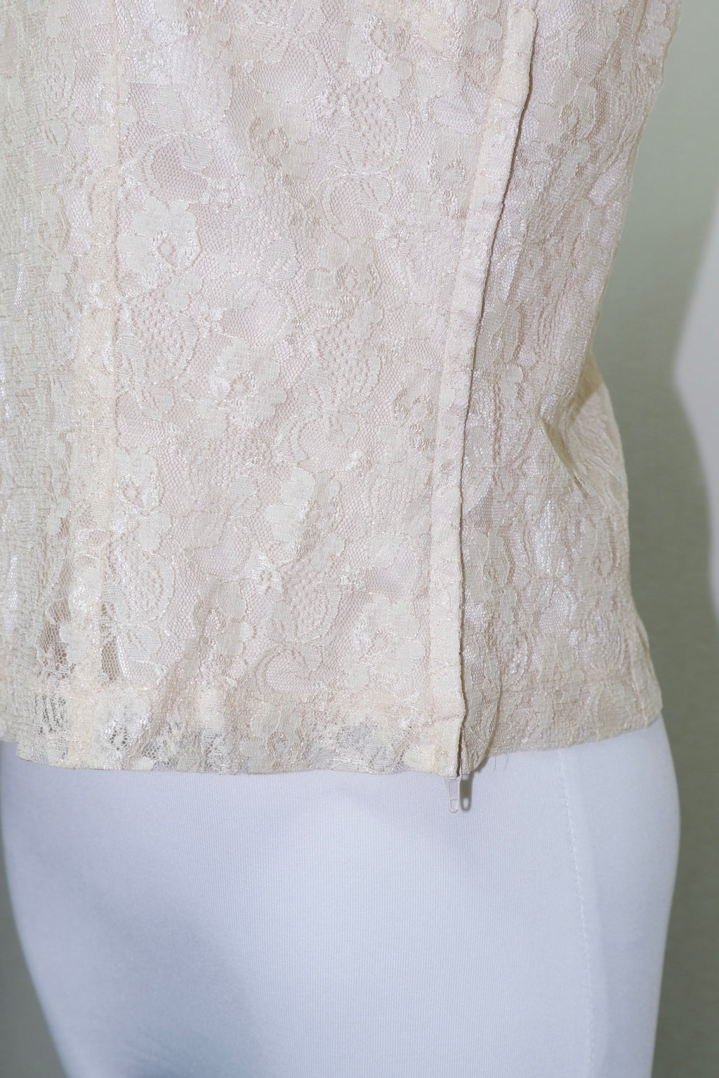 Cream Lace Cropped Tank Top