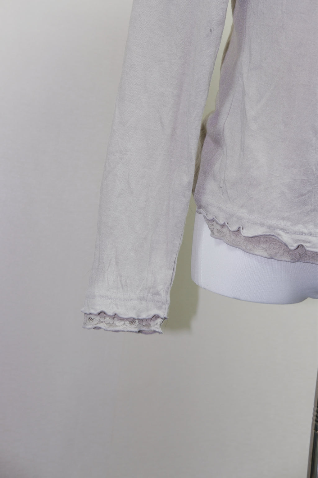 Light Gray Lace Trim Long Sleeve Top