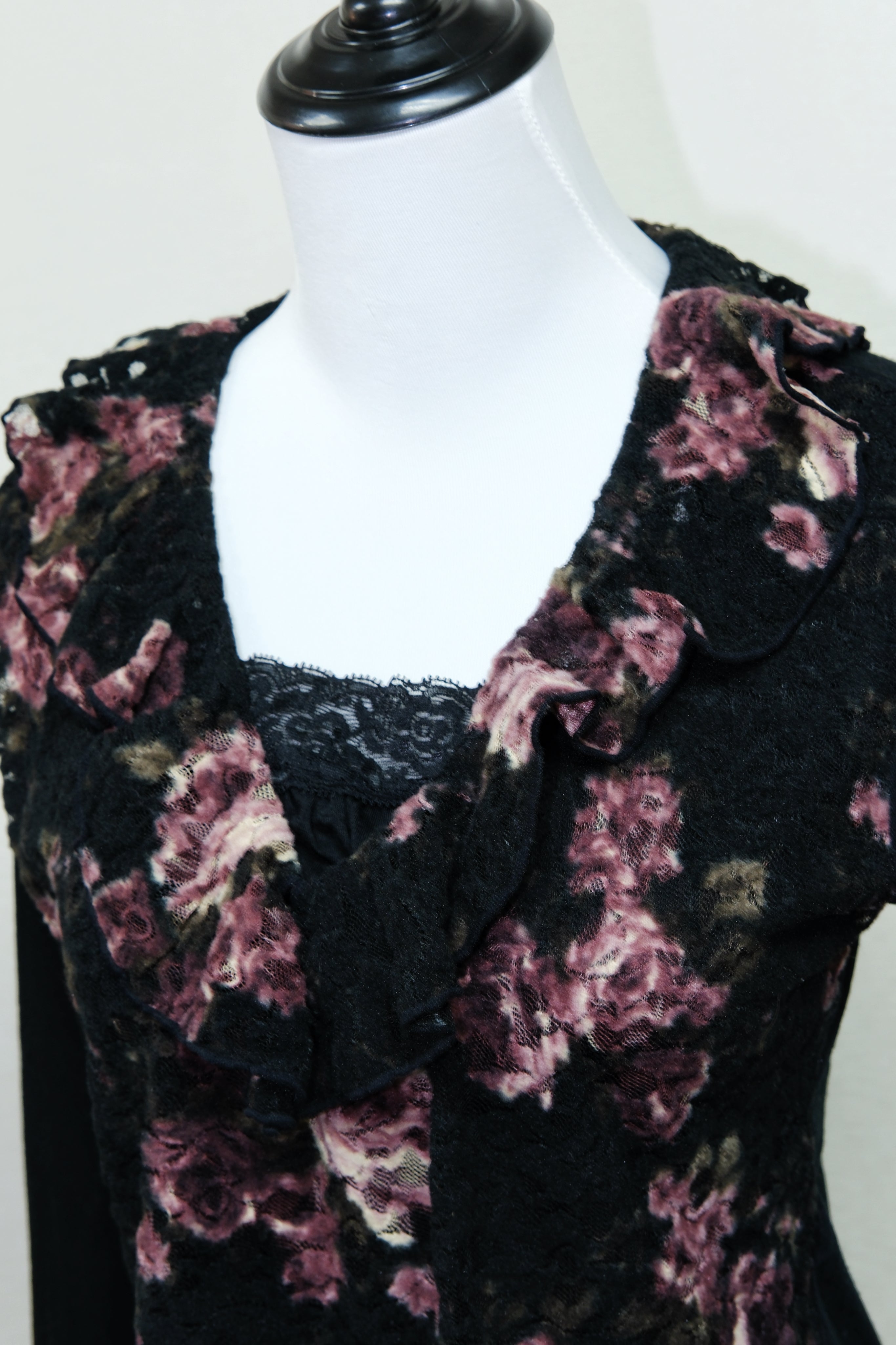 Black Rose Print Lace Peplum Blouse