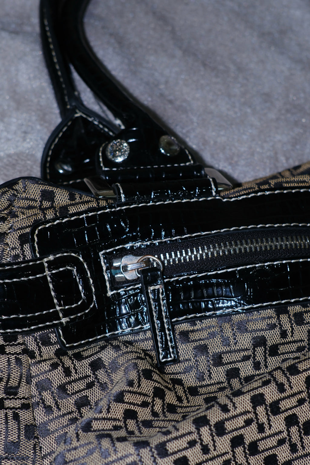 GUESS Beige & Black Monogram Jacquard Shoulder Bag