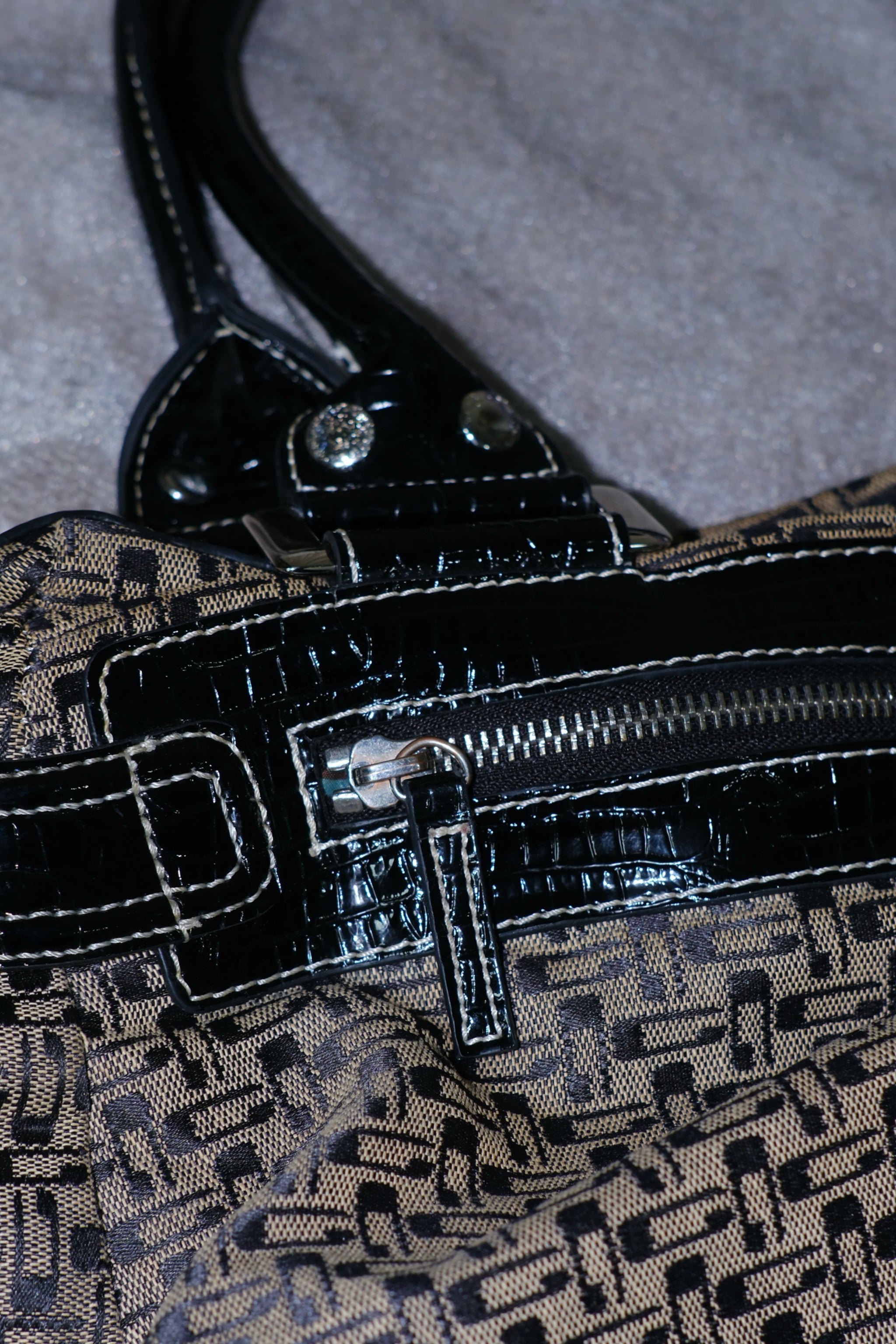 GUESS Beige & Black Monogram Jacquard Shoulder Bag