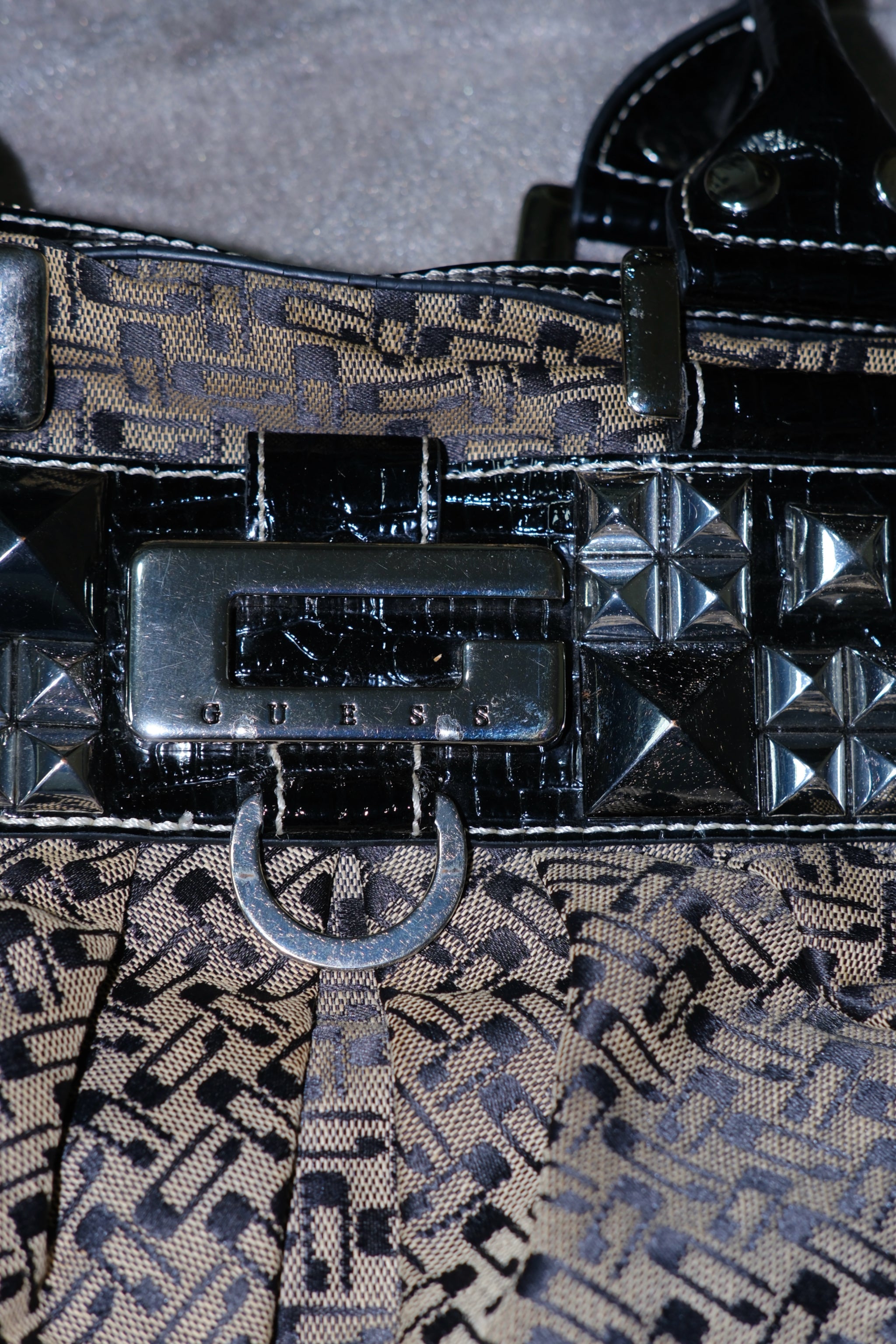GUESS Beige & Black Monogram Jacquard Shoulder Bag