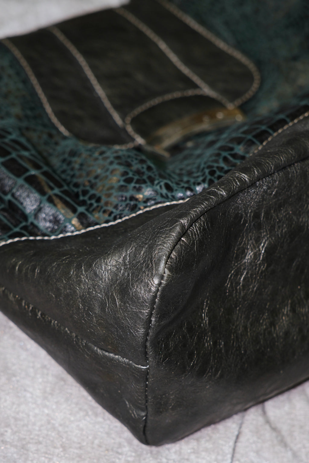 GUESS Black Croc-Embossed Leather Shoulder Tote Bag