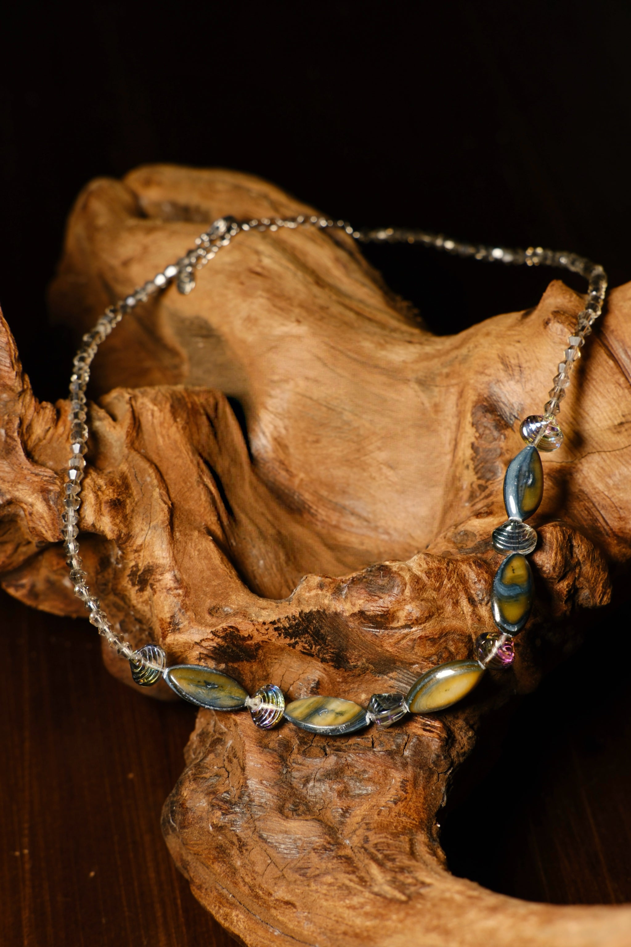 Necklace with Natural Shell & Multicolor Swirled Glass Beads