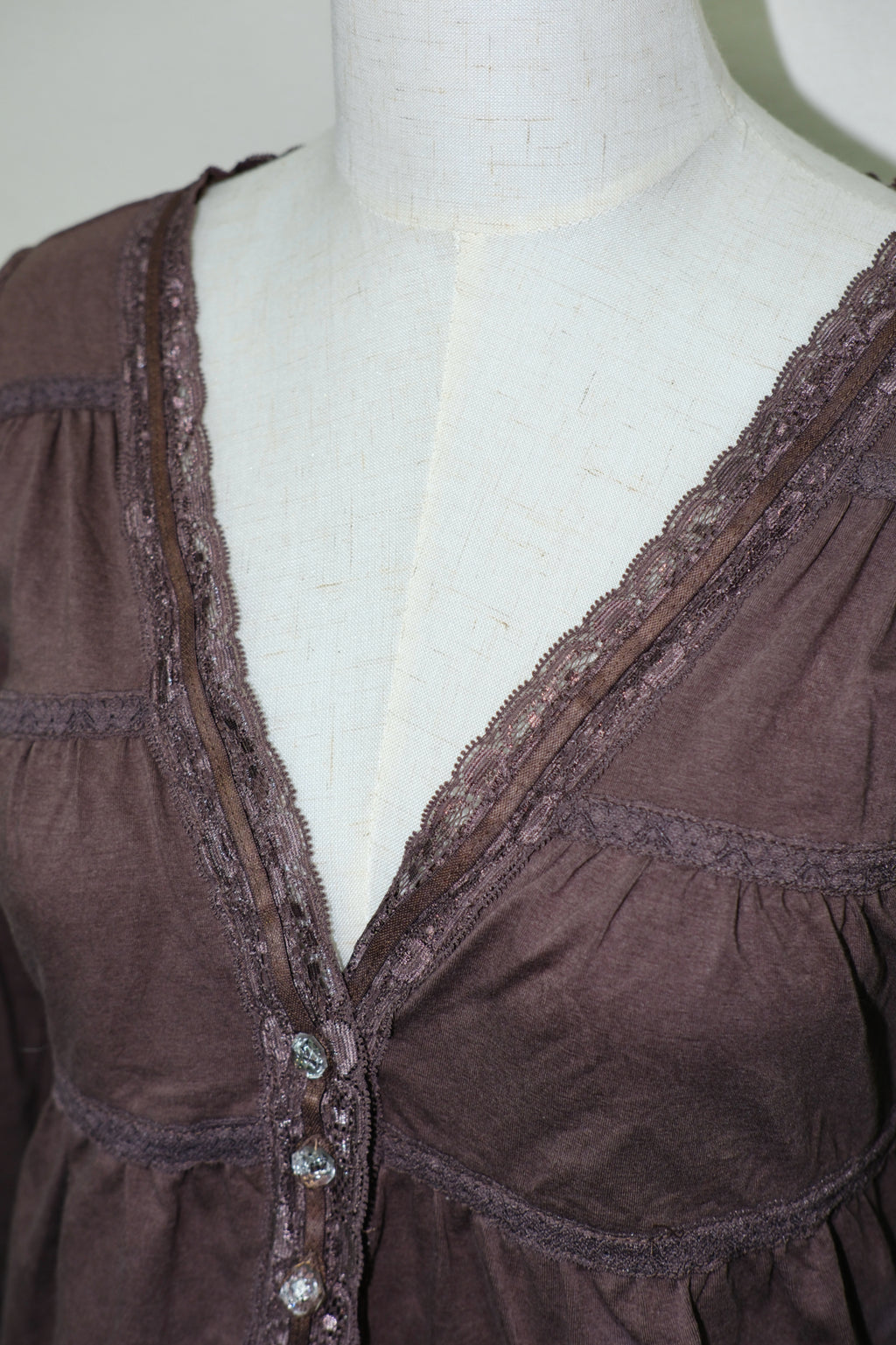 Deep Brown Lace-Trimmed V-Neck 3/4 Sleeve Cardigan