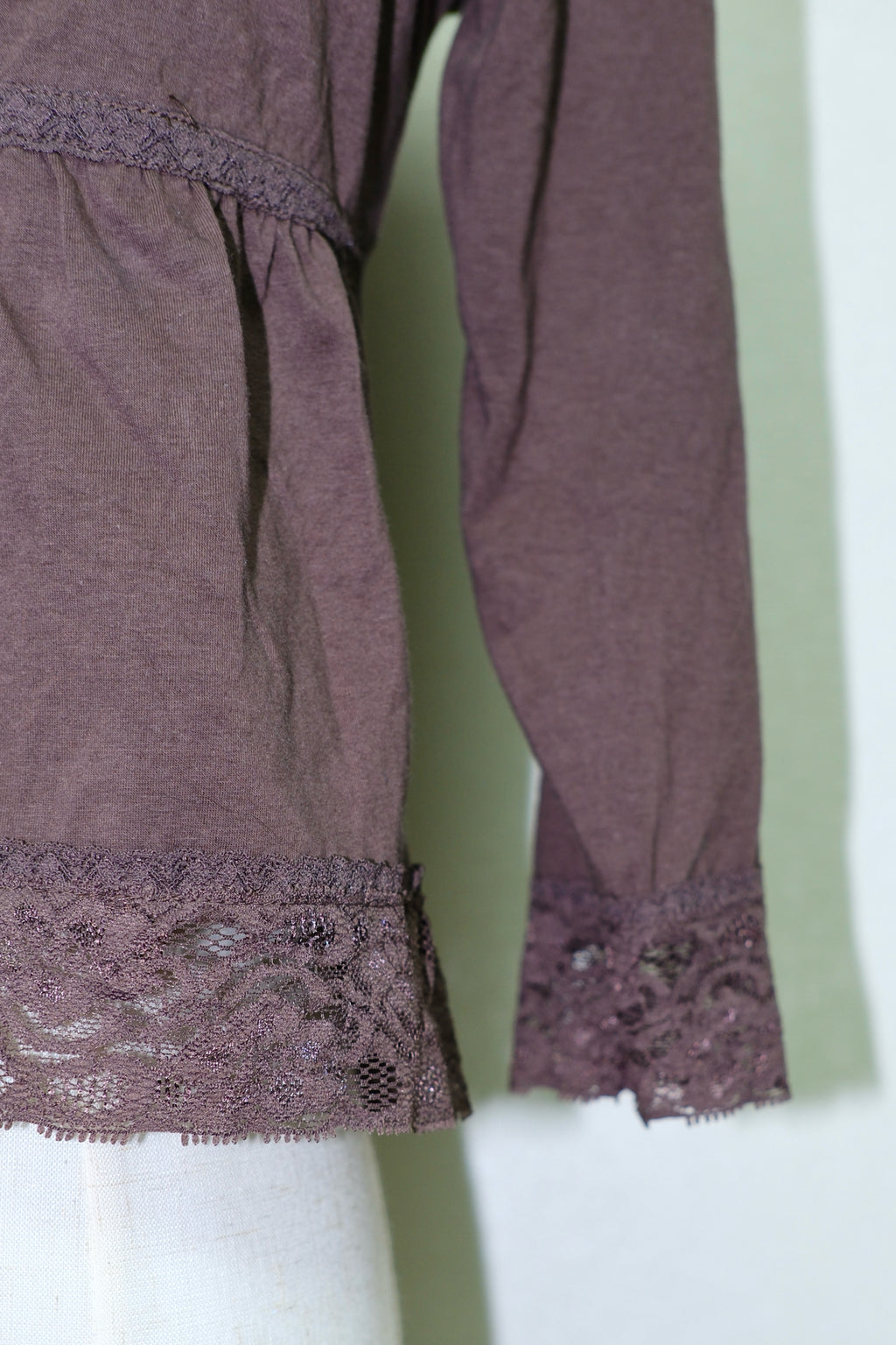 Deep Brown Lace-Trimmed V-Neck 3/4 Sleeve Cardigan