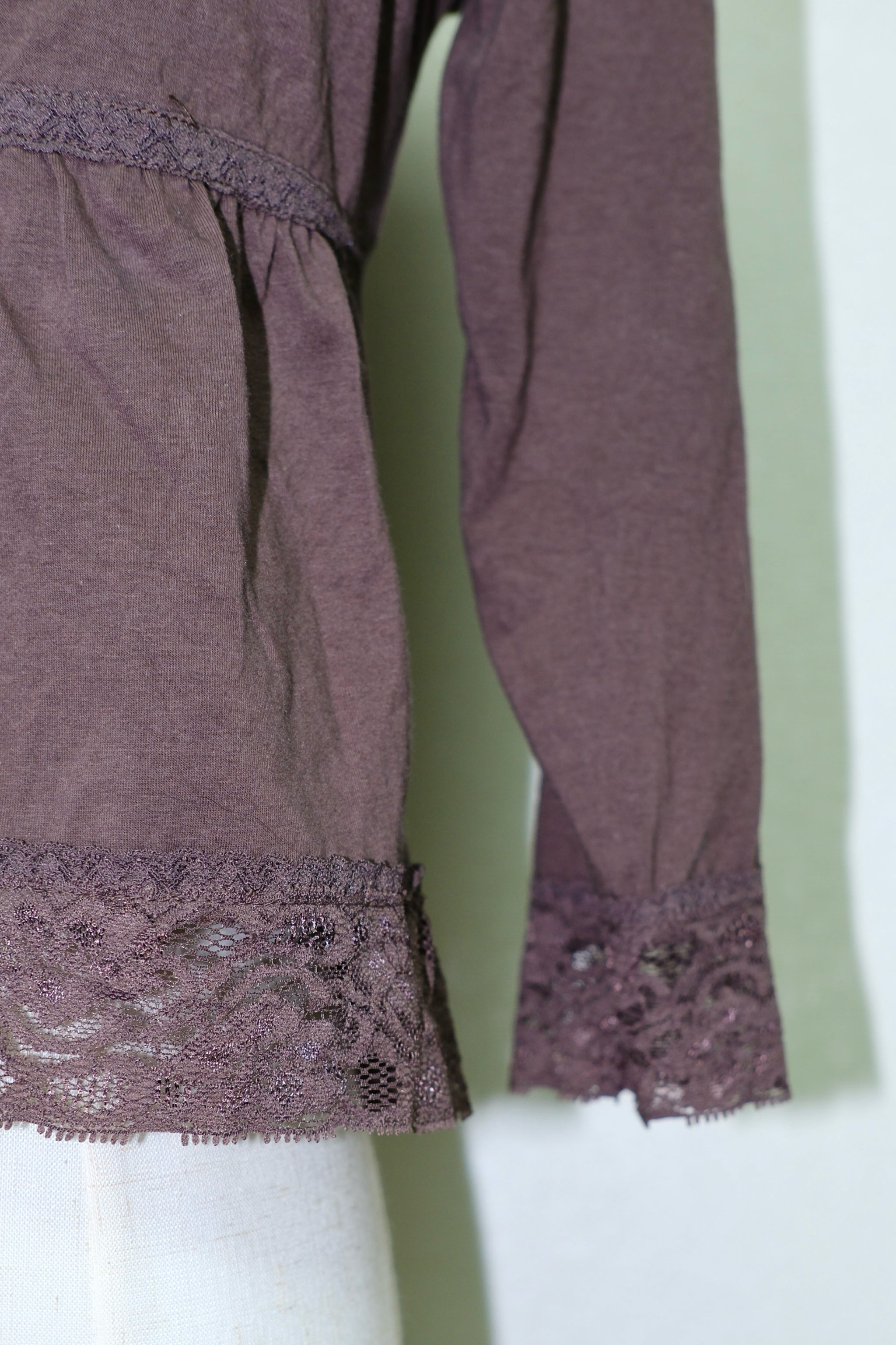 Deep Brown Lace-Trimmed V-Neck 3/4 Sleeve Cardigan
