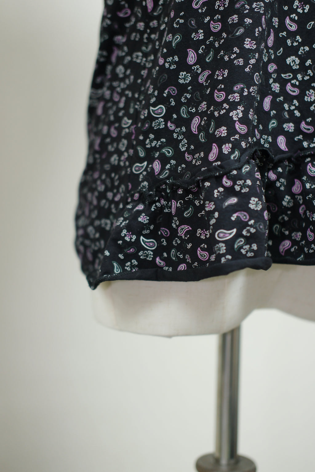 Black Paisley Lace Satin Bow Ruffle Cami Strap
